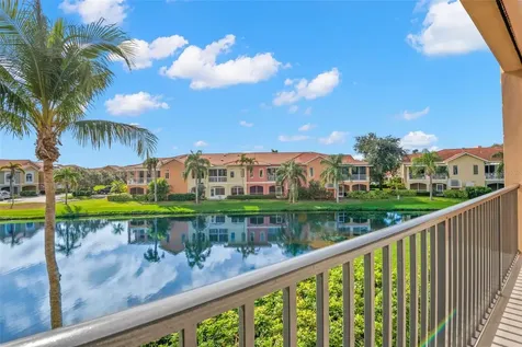 8 Academy Way S St Petersburg FL 33711