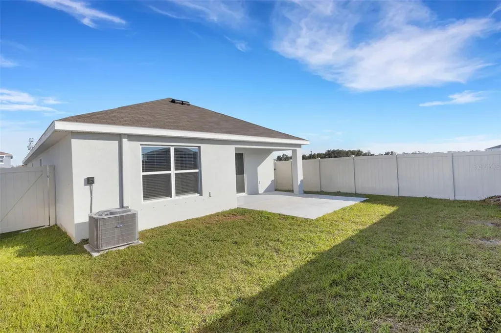 5831 Silver Moonlight Drive Palmetto FL 34221
