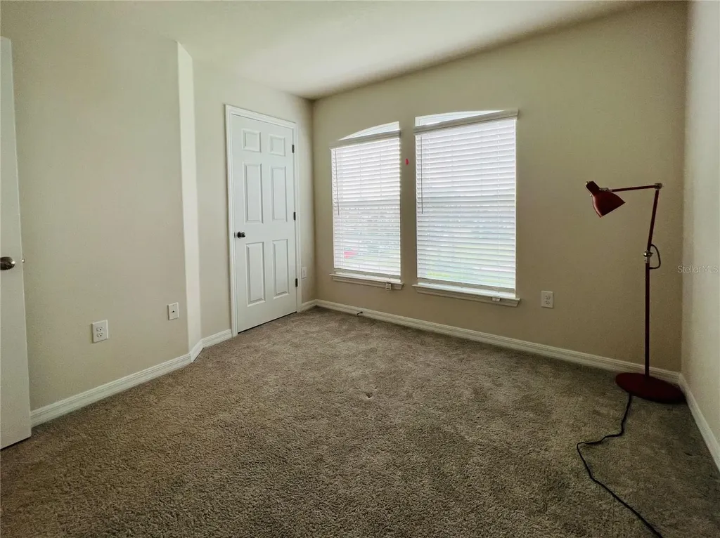 2477 Toscolona Drive Kissimmee FL 34741