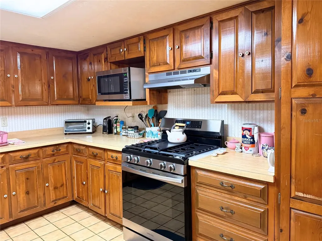 1627 Decatur Avenue Holly Hill FL 32117