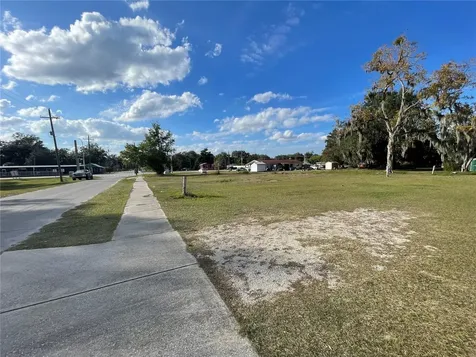 7 4th Street SE Fort Meade FL 33841