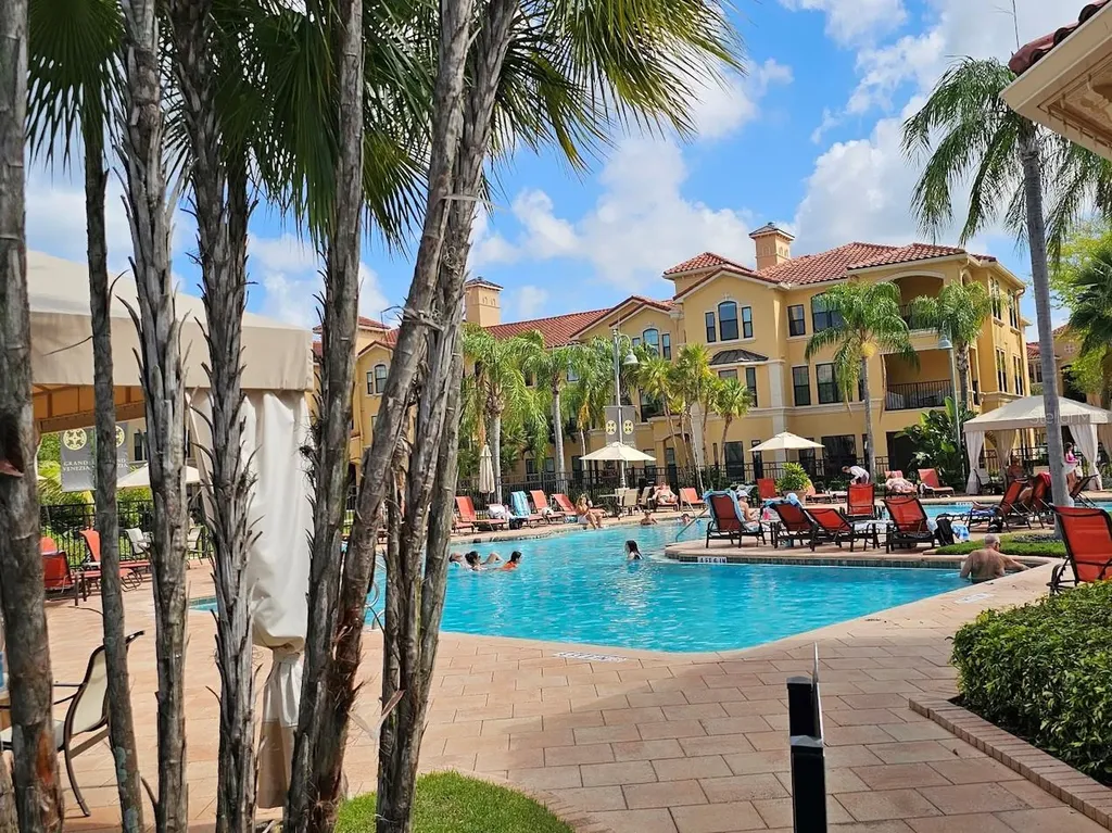 2713 Via Murano Clearwater FL 33764