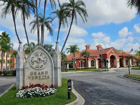 2713 Via Murano Clearwater FL 33764