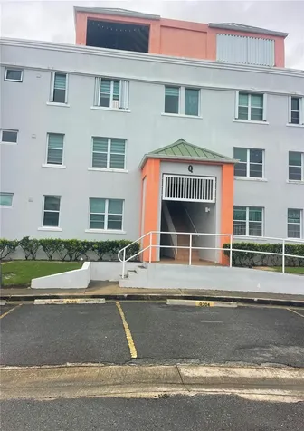 COND.180 Carretera 194 Pr 180- Carr. Estatal No. 194 Estates Fajardo PR 00738