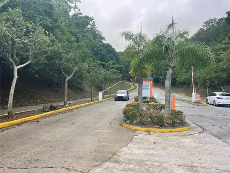 COND.180 Carretera 194 Pr 180- Carr. Estatal No. 194 Estates Fajardo PR 00738