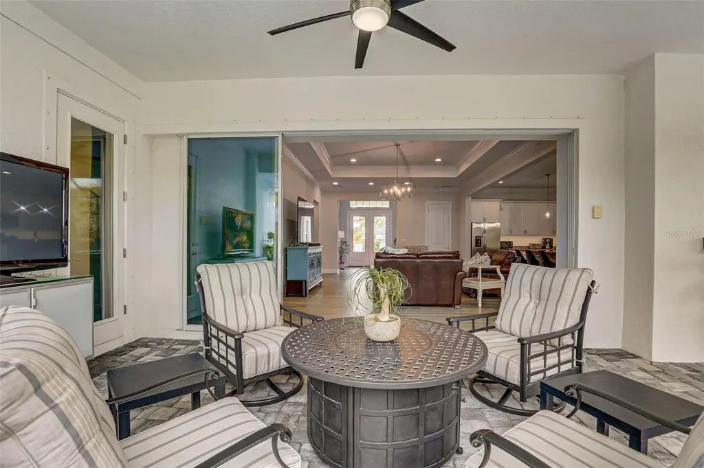 7725 Sandhill Lake Drive Sarasota FL 34241