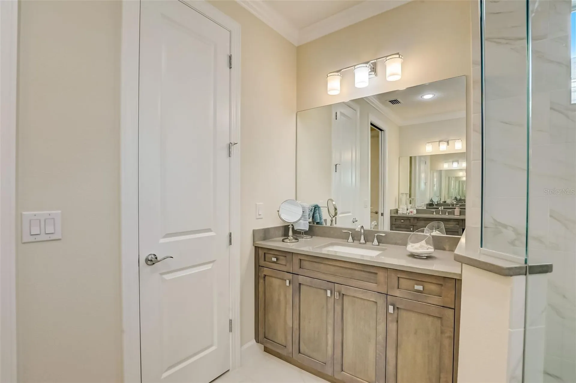 7725 Sandhill Lake Drive Sarasota FL 34241