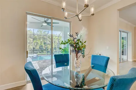 7725 Sandhill Lake Drive Sarasota FL 34241