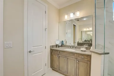 7725 Sandhill Lake Drive Sarasota FL 34241