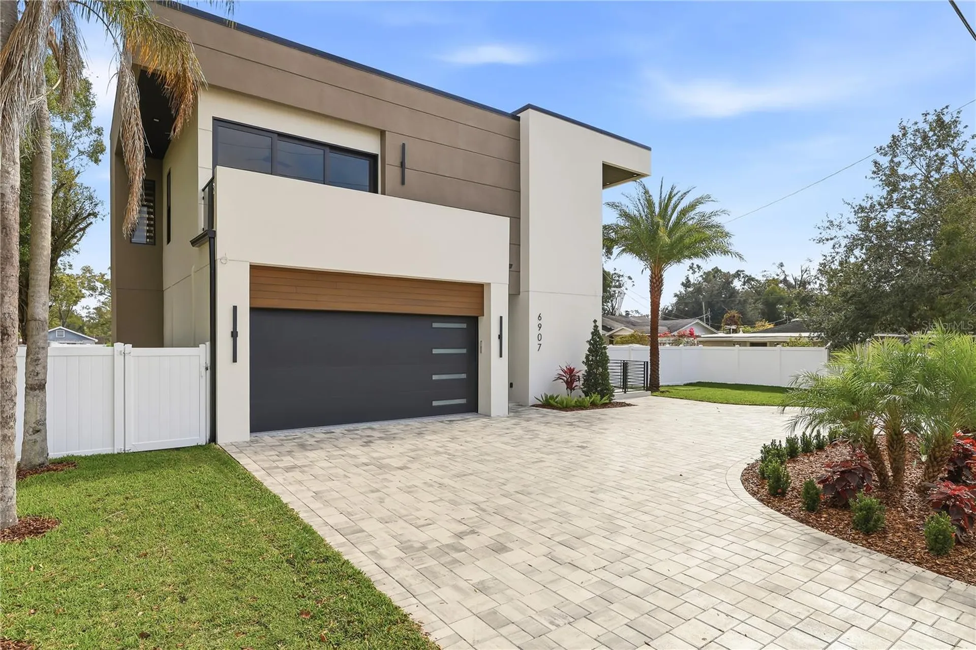 6907 N Boulevard Tampa FL 33604