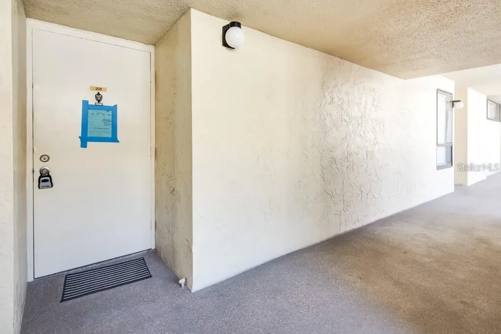 2615 Cove Cay Drive Clearwater FL 33760
