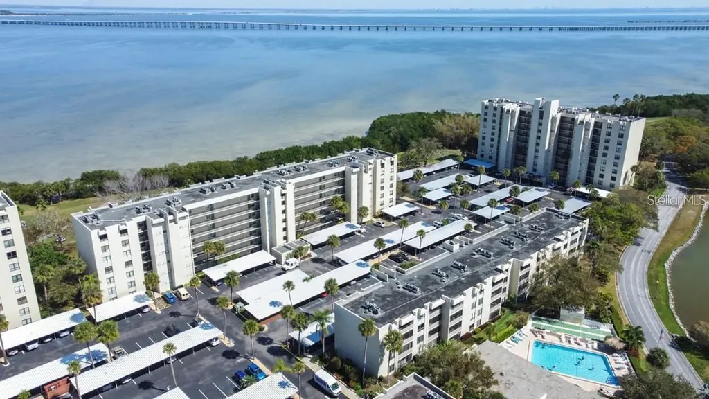 2615 Cove Cay Drive Clearwater FL 33760