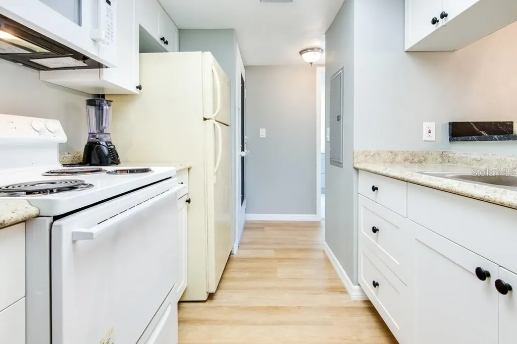 2615 Cove Cay Drive Clearwater FL 33760