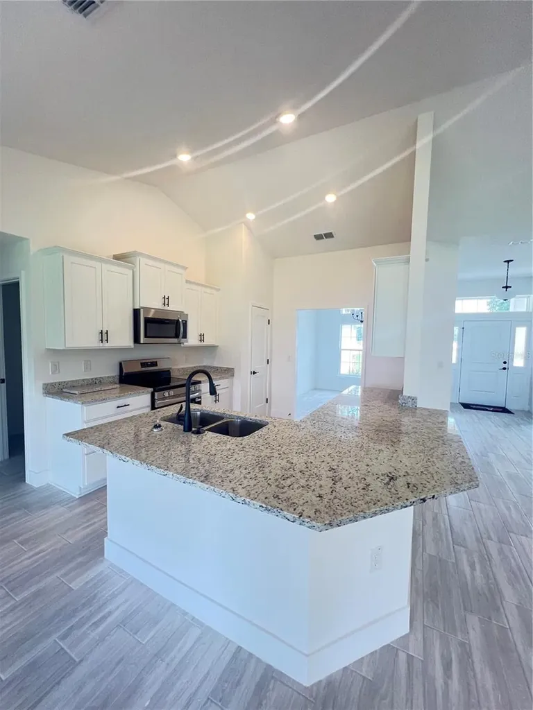 37041 Hidden View Circle Dade City FL 33523