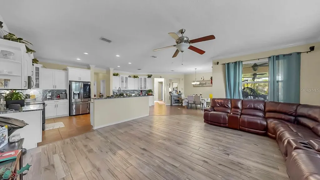 5457 Sandy Shell Drive Apollo Beach FL 33572