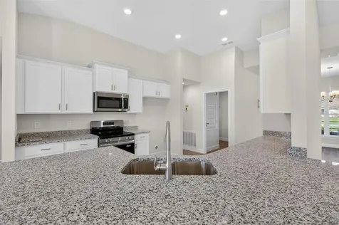 37298 Hidden View Circle Dade City FL 33523