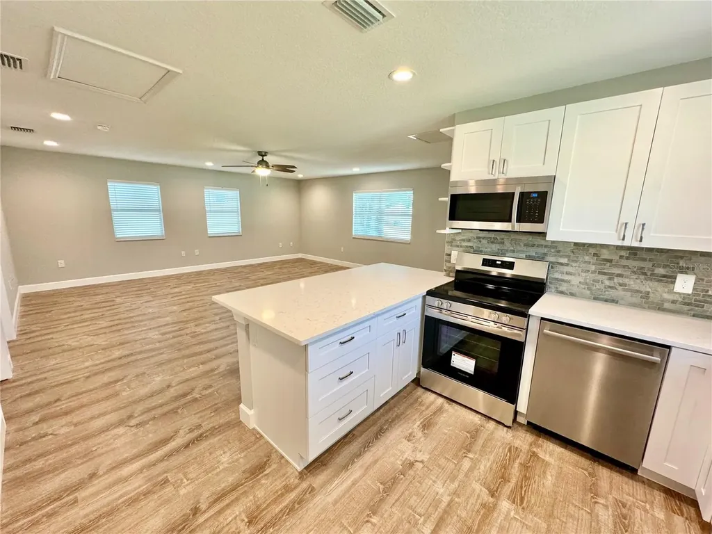 1493 Cleveland Street Clearwater FL 33755