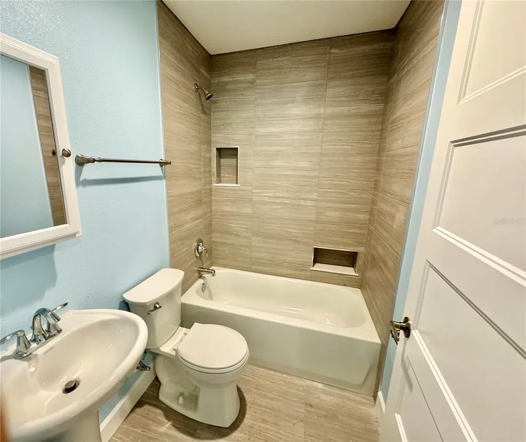 1493 Cleveland Street Clearwater FL 33755