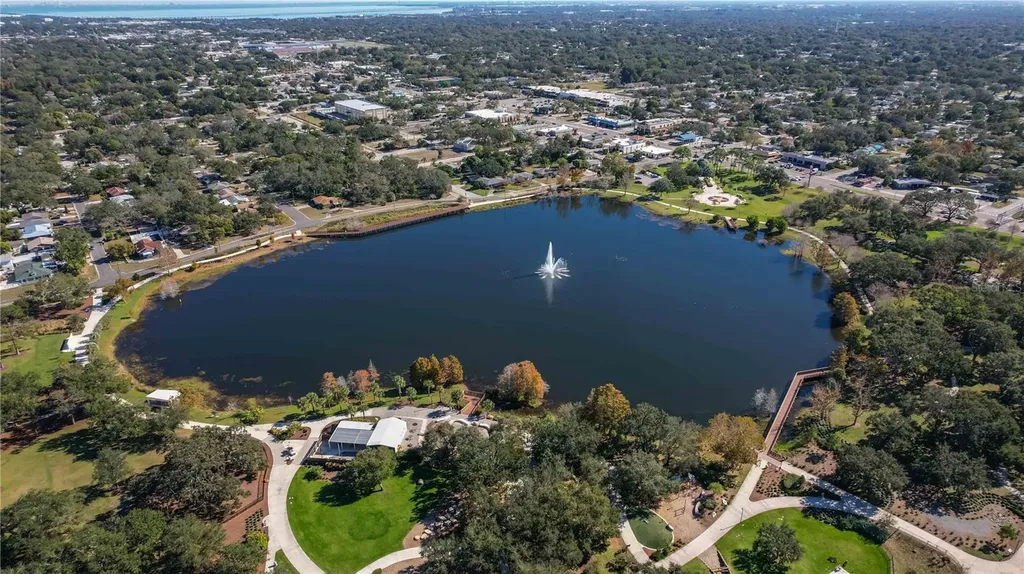 1493 Cleveland Street Clearwater FL 33755