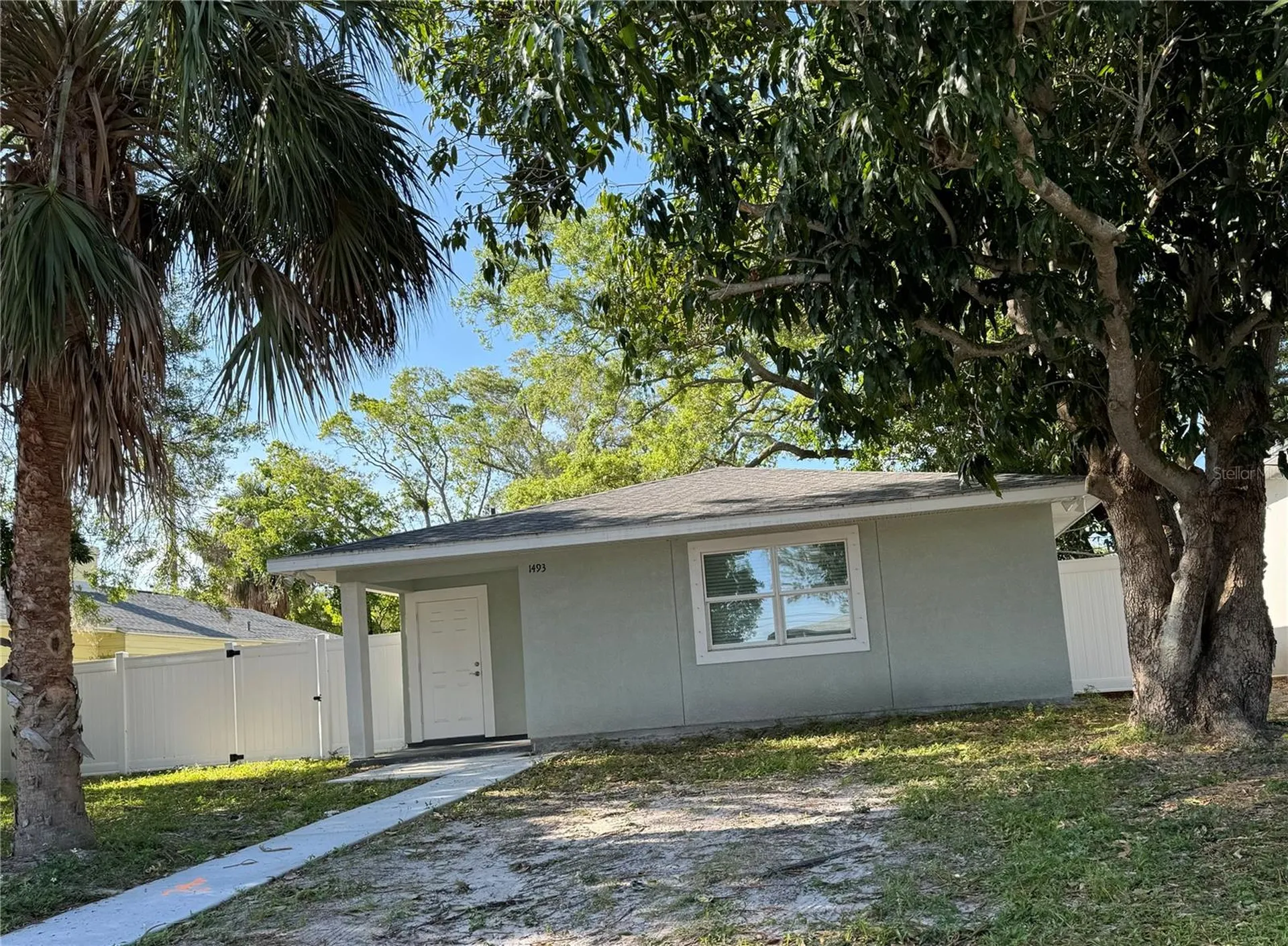 1493 Cleveland Street Clearwater FL 33755