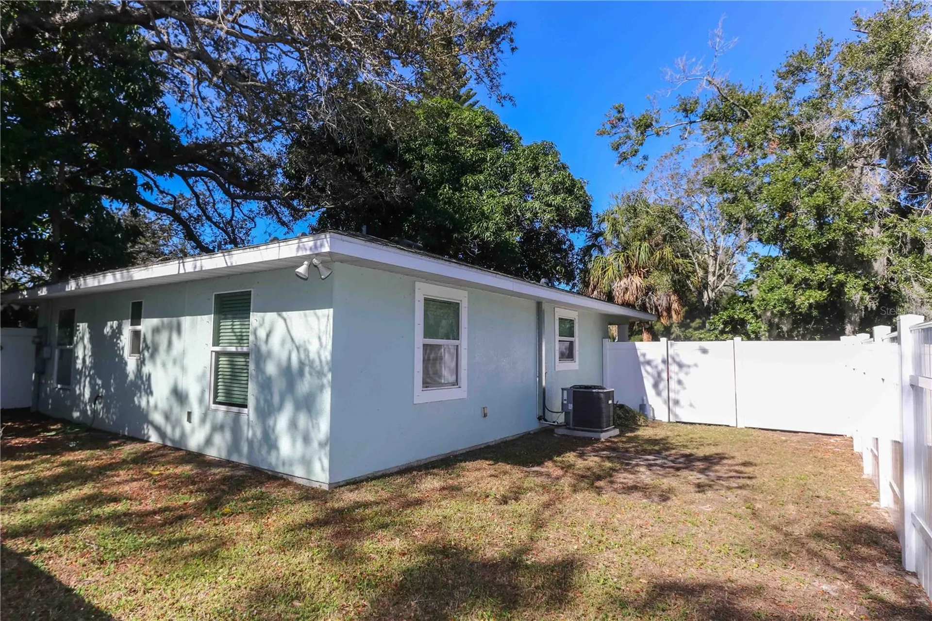 1493 Cleveland Street Clearwater FL 33755