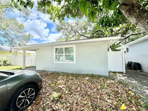 1493 Cleveland Street Clearwater FL 33755