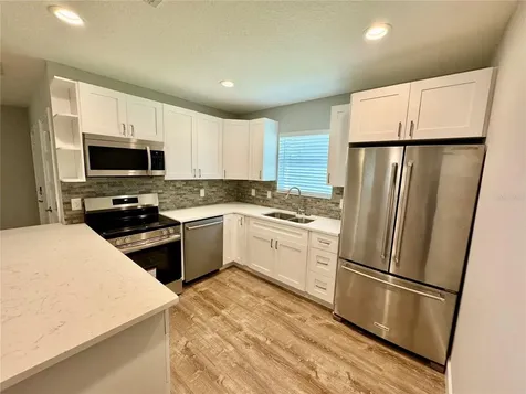 1493 Cleveland Street Clearwater FL 33755