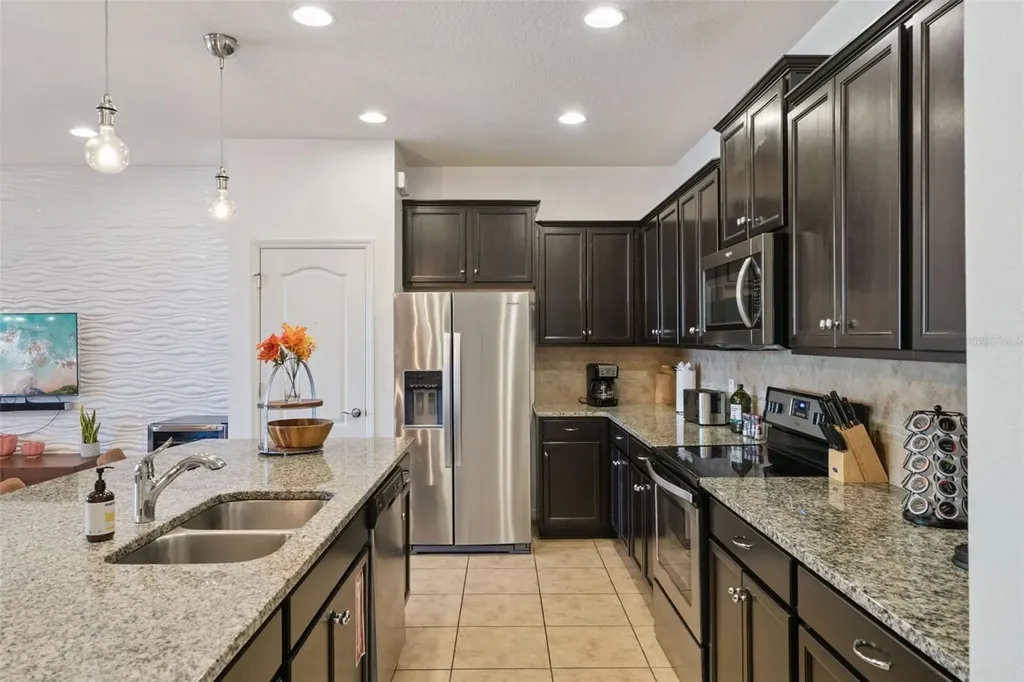 8891 Geneve Court Kissimmee FL 34747