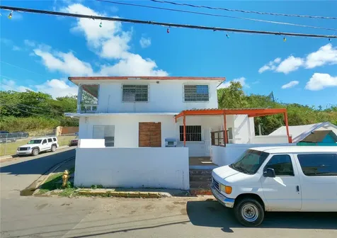 2 Calle Richardson Vieques PR 00765