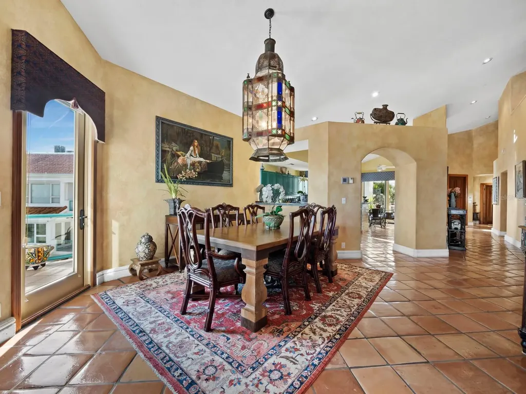 360 Gulf Of Mexico Drive Longboat Key FL 34228