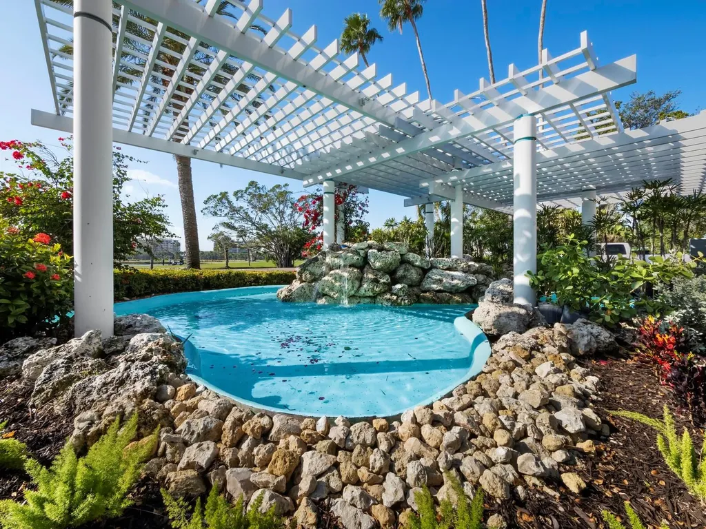 360 Gulf Of Mexico Drive Longboat Key FL 34228