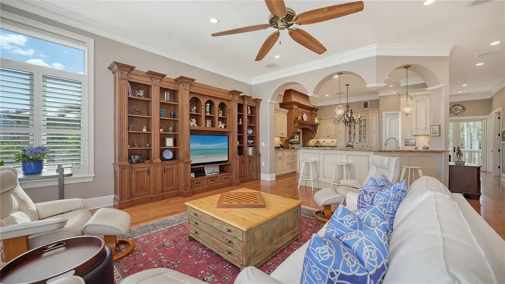 975 Whitakers Lane Sarasota FL 34236