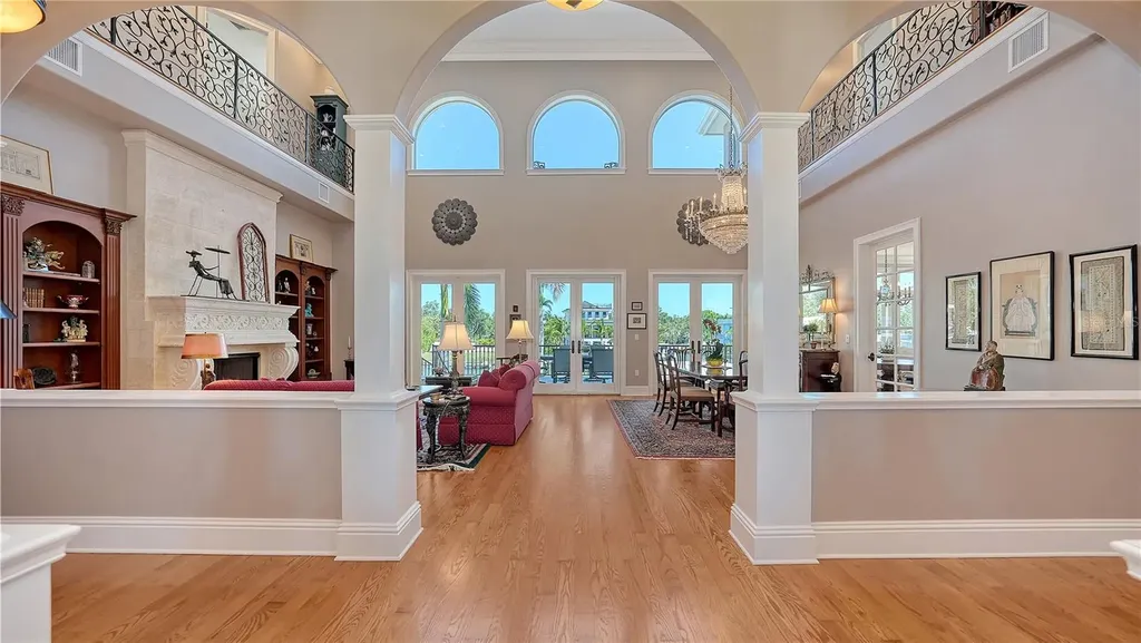 975 Whitakers Lane Sarasota FL 34236