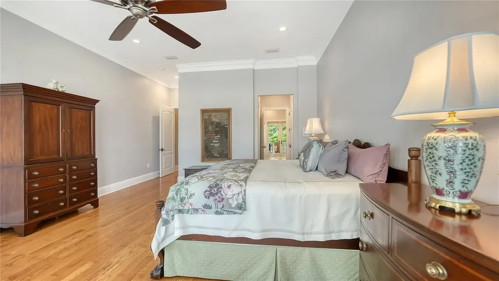 975 Whitakers Lane Sarasota FL 34236