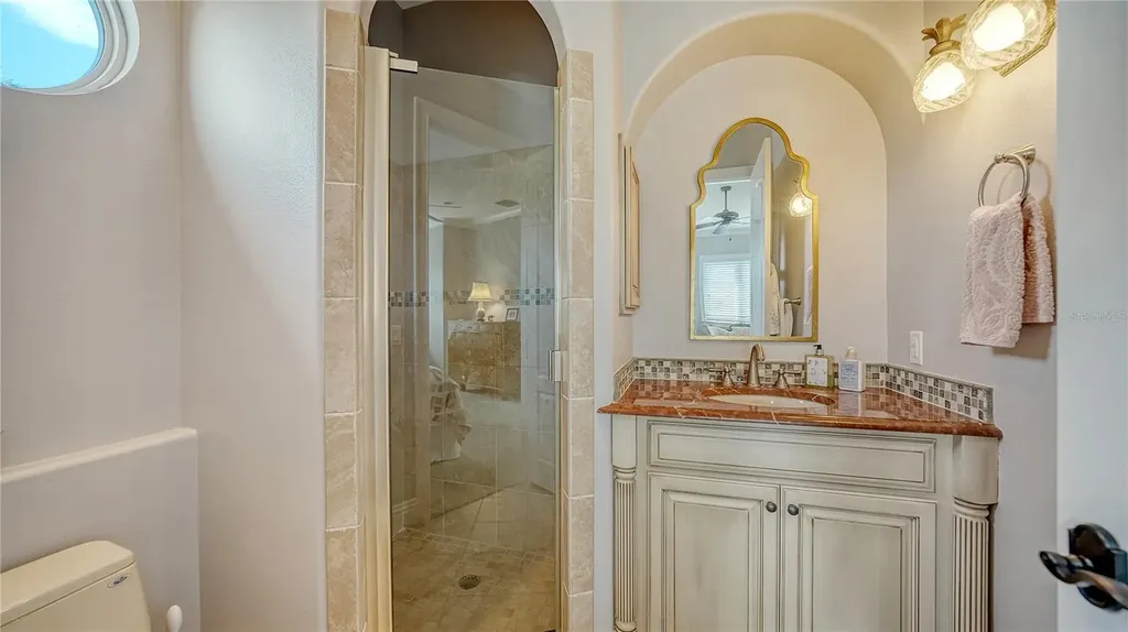 975 Whitakers Lane Sarasota FL 34236