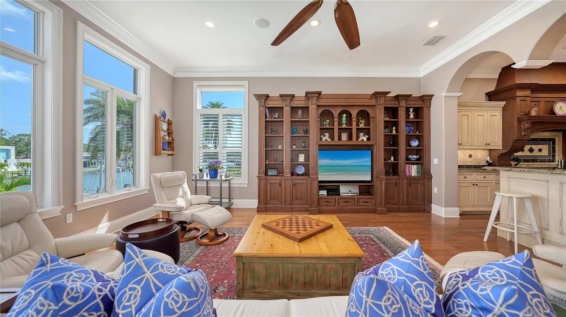 975 Whitakers Lane Sarasota FL 34236