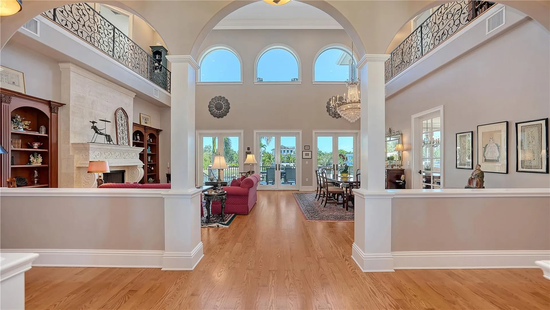 975 Whitakers Lane Sarasota FL 34236