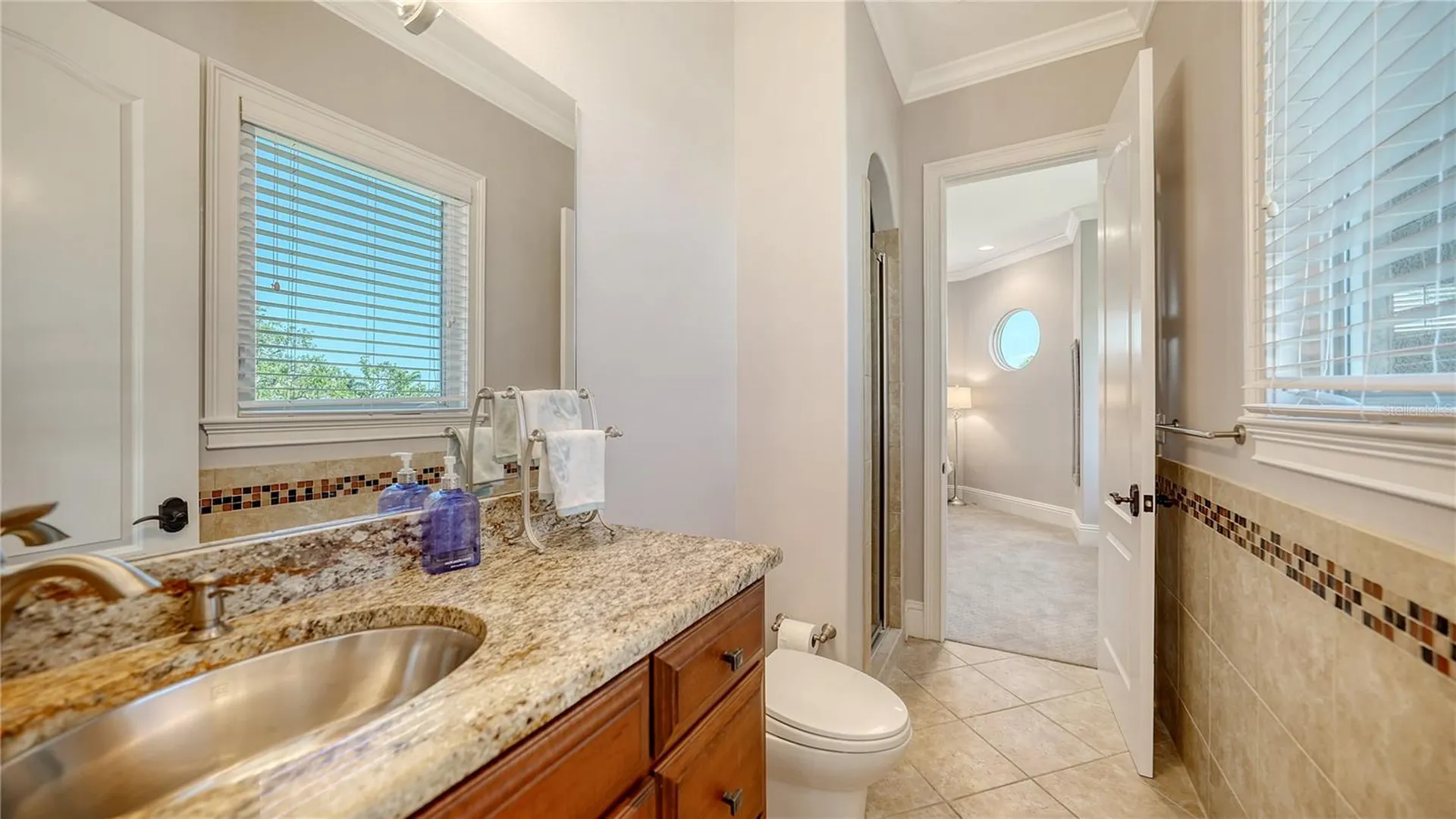 975 Whitakers Lane Sarasota FL 34236