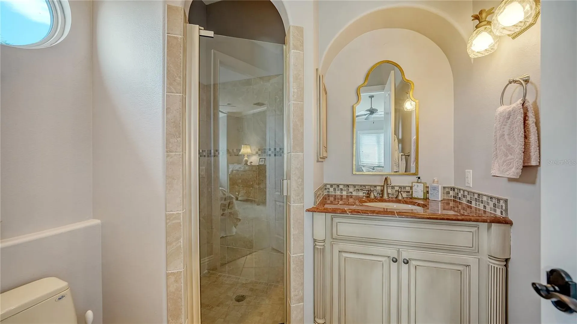975 Whitakers Lane Sarasota FL 34236