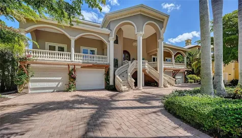 975 Whitakers Lane Sarasota FL 34236