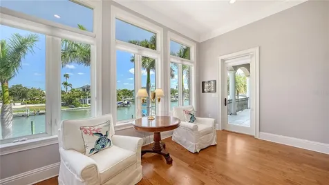 975 Whitakers Lane Sarasota FL 34236