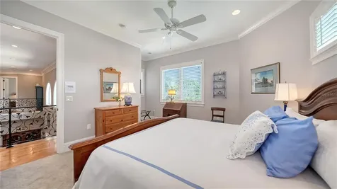 975 Whitakers Lane Sarasota FL 34236