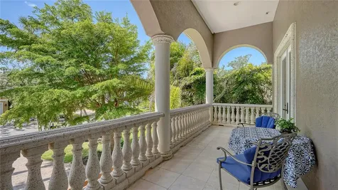 975 Whitakers Lane Sarasota FL 34236