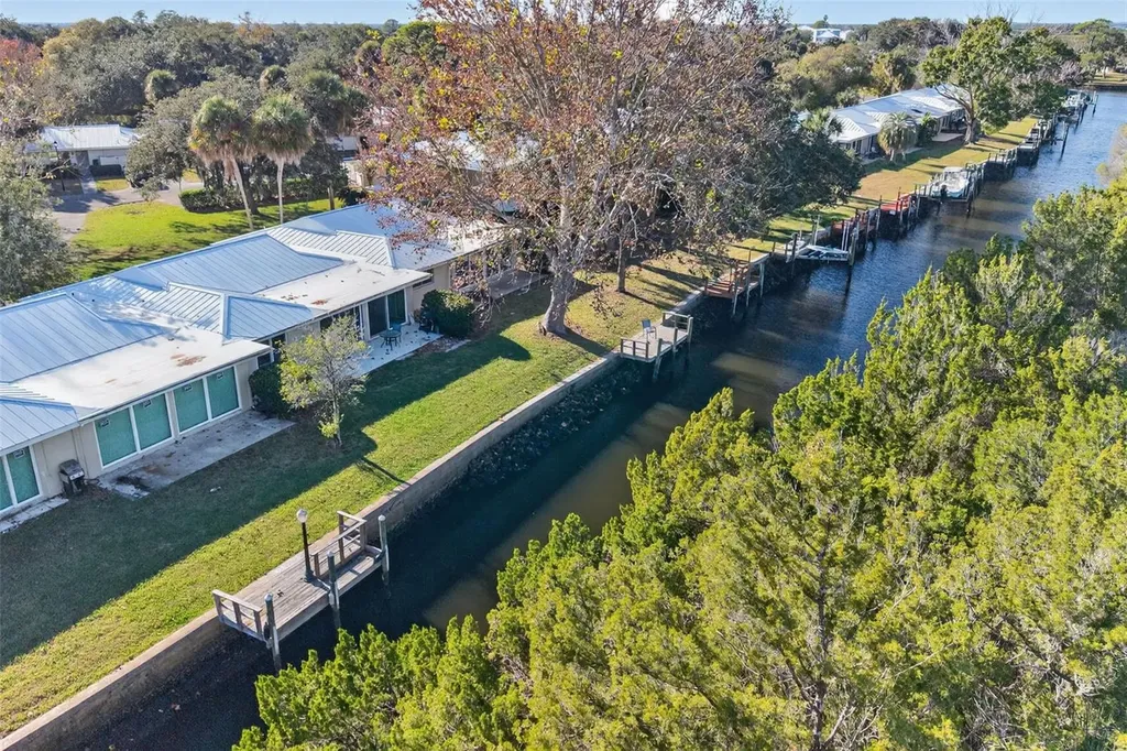 11340 W Bayshore Drive Crystal River FL 34429