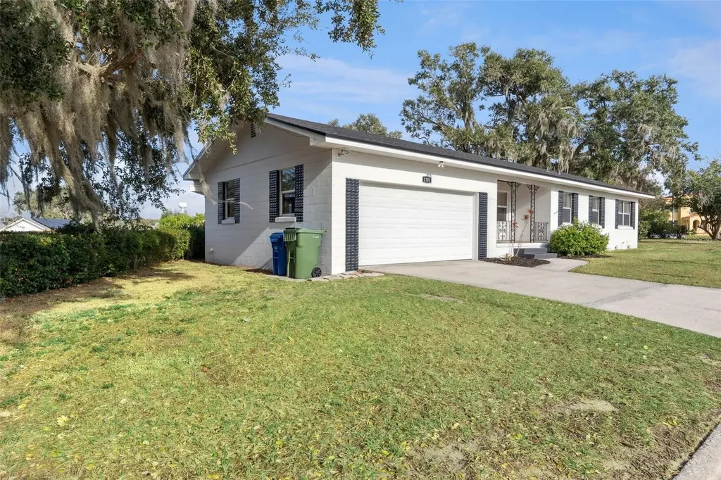 1301 Evalyn Drive SE Winter Haven FL 33880