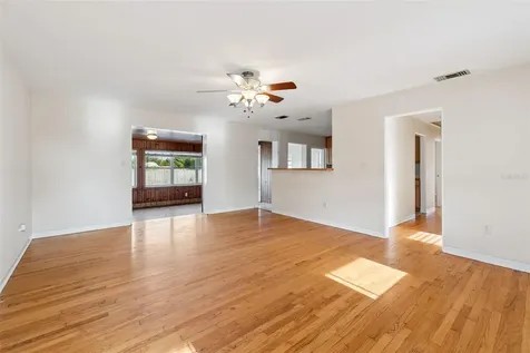 1301 Evalyn Drive SE Winter Haven FL 33880