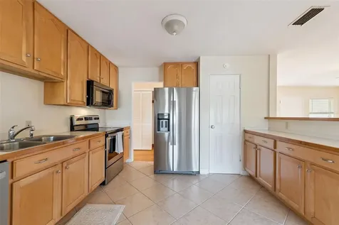 1301 Evalyn Drive SE Winter Haven FL 33880