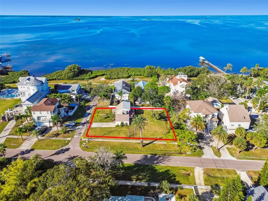 600 Tennessee Avenue Crystal Beach FL 34681