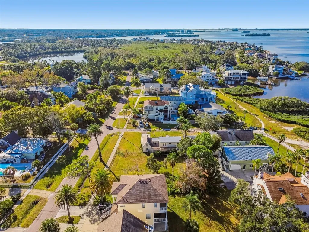 600 Tennessee Avenue Crystal Beach FL 34681