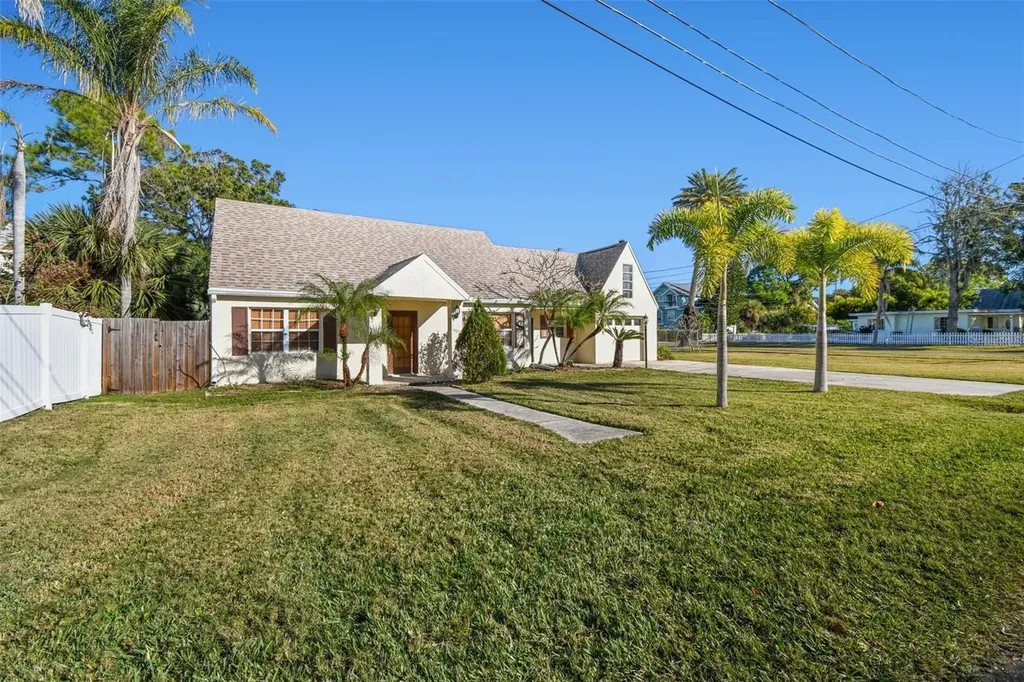 600 Tennessee Avenue Crystal Beach FL 34681